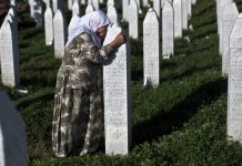 MASAKR U SREBRENICI OPOMINJE