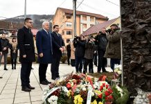 Predsjednik Vlade se poklonio žrtvama otmice u Štrpcima