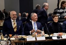 Đukanović u Sarajevu: Crna Gora želi gasovod