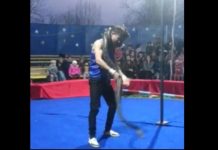 Cirkuskog animatora zadavio piton