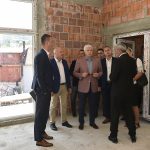 duko-markovi—obilazak-radova-na-izgradnji-gradske-pijace-roaje_48168959171_o
