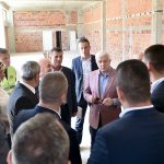 duko-markovi—obilazak-radova-na-izgradnji-gradske-pijace-roaje_48169037347_o
