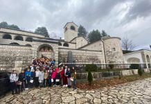 Učenici Medrese u Cetinjskom manastiru