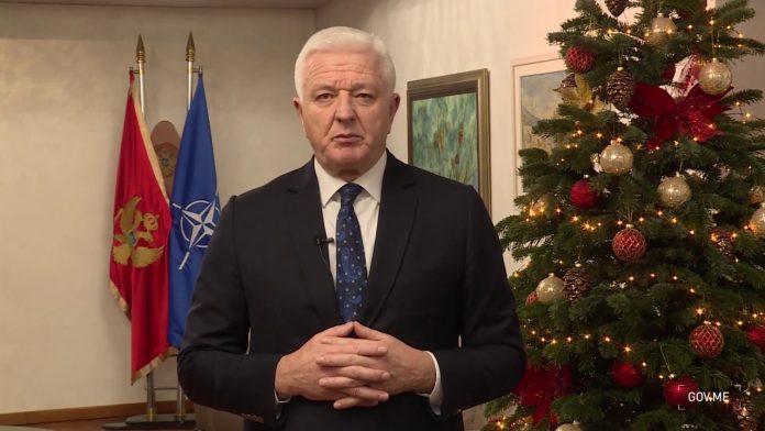 Premijer Marković čestitao Božić