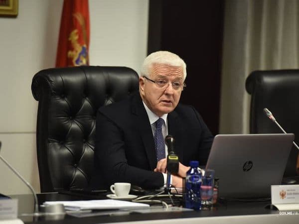 Korona je stigla u Crnu Goru