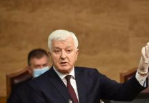 Premijer Marković dao nalog da se besplatno podijeli oko 300.000 maski