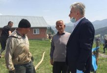 Husović tokom požara bio sa građanima vatrom pogođenog područja