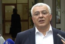 Nikić: Mandić je glavni operativac Mila Đukanovića za državni udar