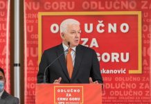 Marković: Nema primjera u svijetu da se iz crkava i manastira kreće u političku agitaciju