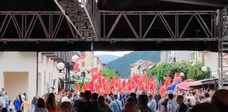 Doček Mila Đukanovića u Rožajama