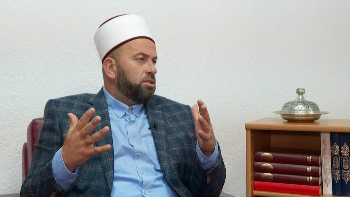 Reis Fejzić: Ljudi razmišljaju o odlasku iz Crne Gore