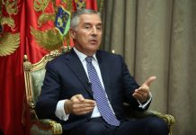 Đukanović: Sinoć smo vidjeli izliv netolerancije, agresije i primitivizma