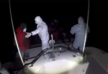 Grci polivaju migrante benzinom i pale VIDEO
