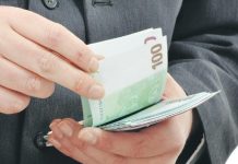 Novim direktorima plate i do 3.500 eura