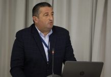 Balota pitao Jelušić: Da li ministarka Bratić nakon svega ima Vašu podršku