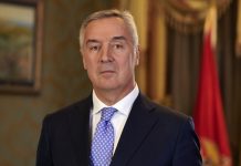 Đukanović se vakcinisao protiv koronavirusa