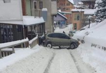 RTCG: Pješaci u Rožajama od snijega ne mogu po trotoaru