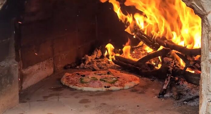 Kako sazidati pizza peć u dvorištu