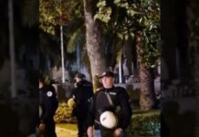 „Crna Goro miriše proljeće“: I policajac zapjevao na protestu