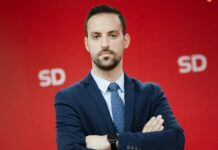 Nikola Zirojević: Kako Rožajcima sveštenik koji službuje u ovoj crkvi vraća?