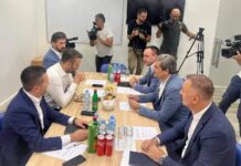 Ibrahimović i Spajić za stolom