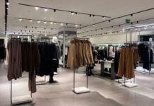 (FOTO) Sarajlije bojkotuju Zaru: Prazna radnja bez kupaca