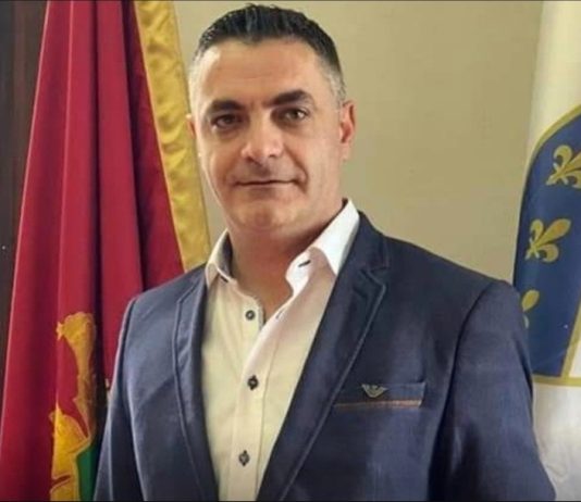 Ademagić obezbijedio 12 stipendija za studente iz Rožaja